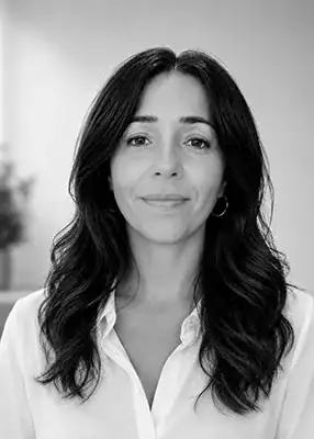 <center><a href="https://www.eduka-valence.com/celine-darthenucq/" target=_blank >Céline DARTHENUCQ</a></center>