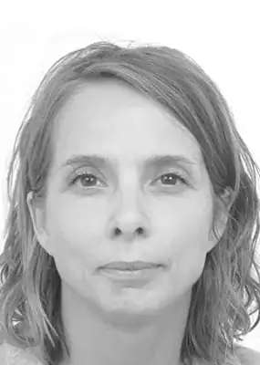 <a href="#" target="_blank"><center>Emilie De Graeve</center></a>