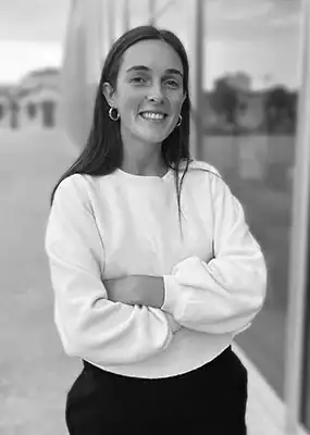 <a href="#" target="_blank"><center>Margot Frigiere</center></a>